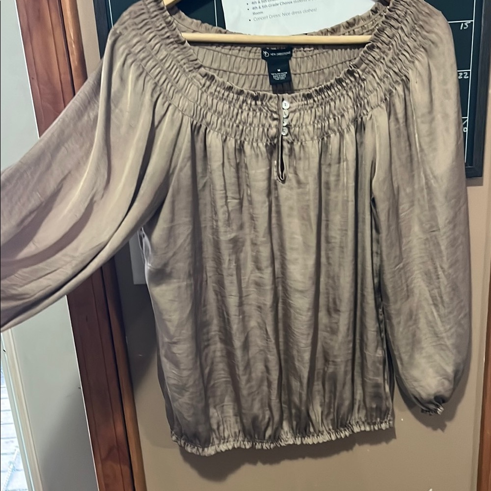 Women's Taupe Top